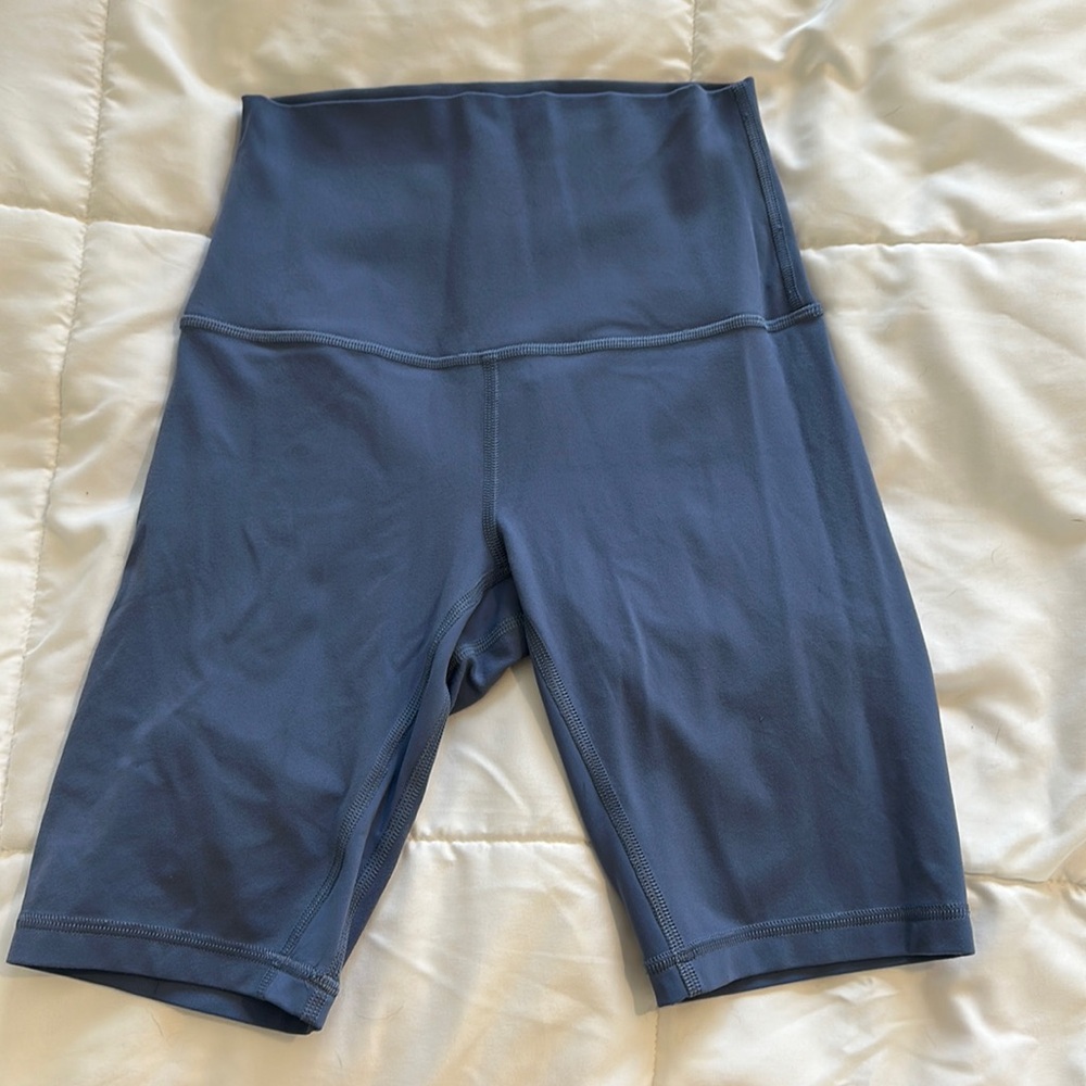 Lululemon align short 2 - Picture 2 of 5